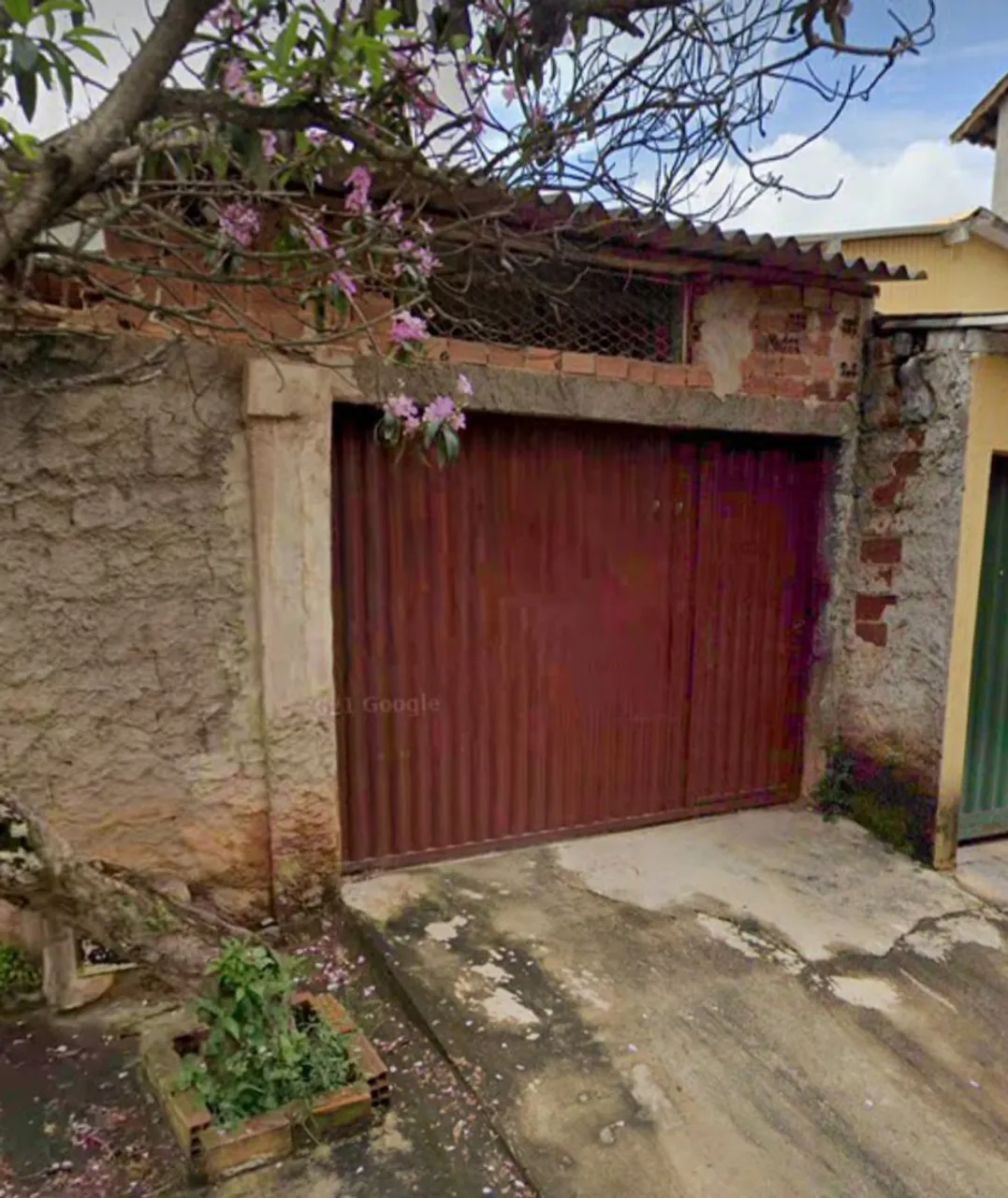 Vendo casa em Alto da Glória 2