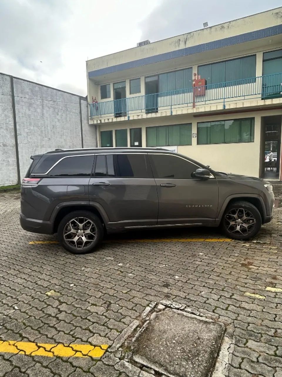 Jeep Commander Overland 2023