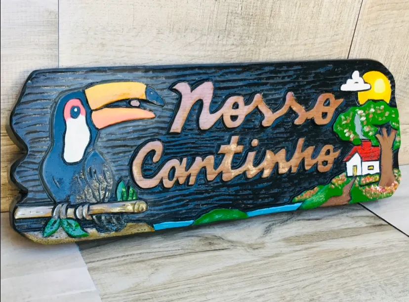 Placa entalhada em Madeira Decorativa 'Nosso Cantinho' 