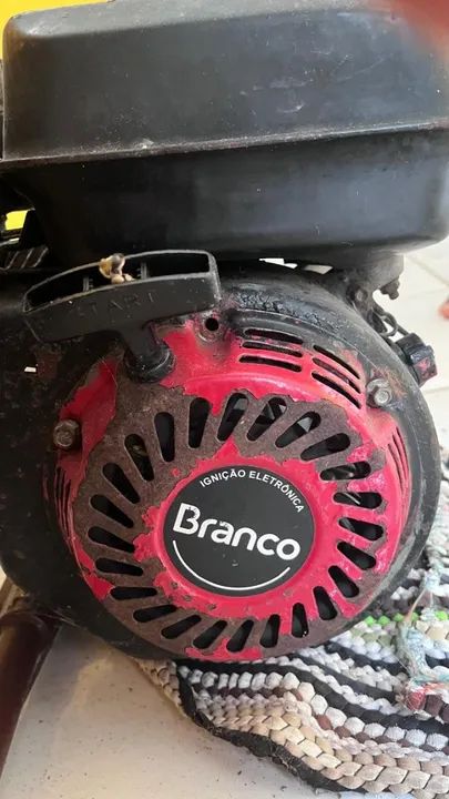 Vende-se Barco Alumínio com motor, capacidade para 6 pessoas - Foto 6