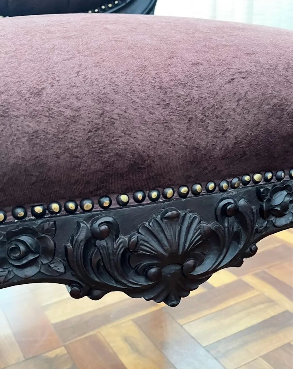 Sofá Clássico Estilo Luis XV - Foto 4