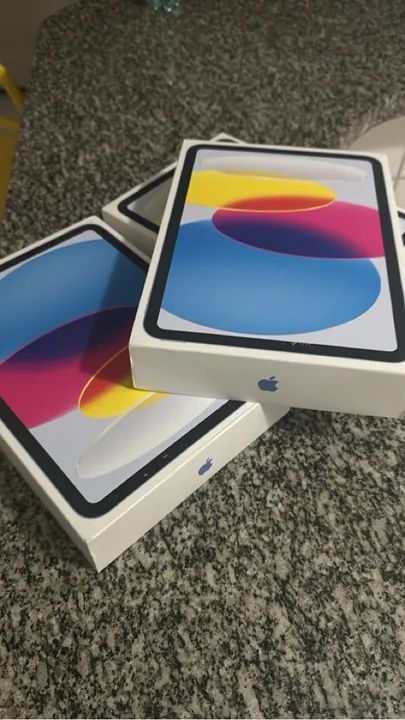 iPad 10 azul - R$2.699,00