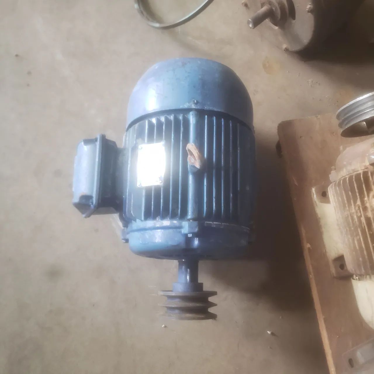 Motor trifásico 7.5  weg - Foto 5