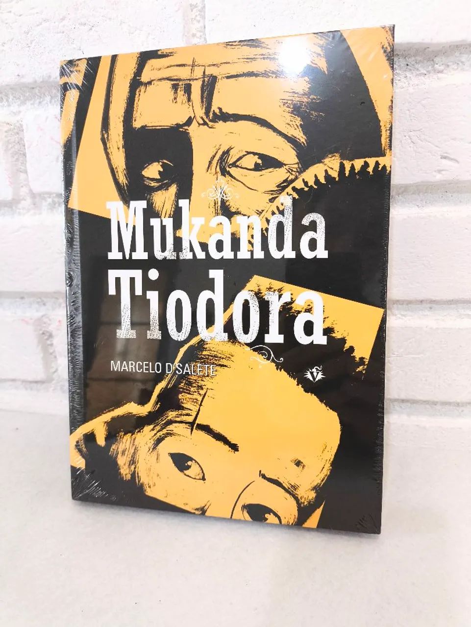 HQ Premiada- Mukanda Tiodora- livro novo e lacrado 