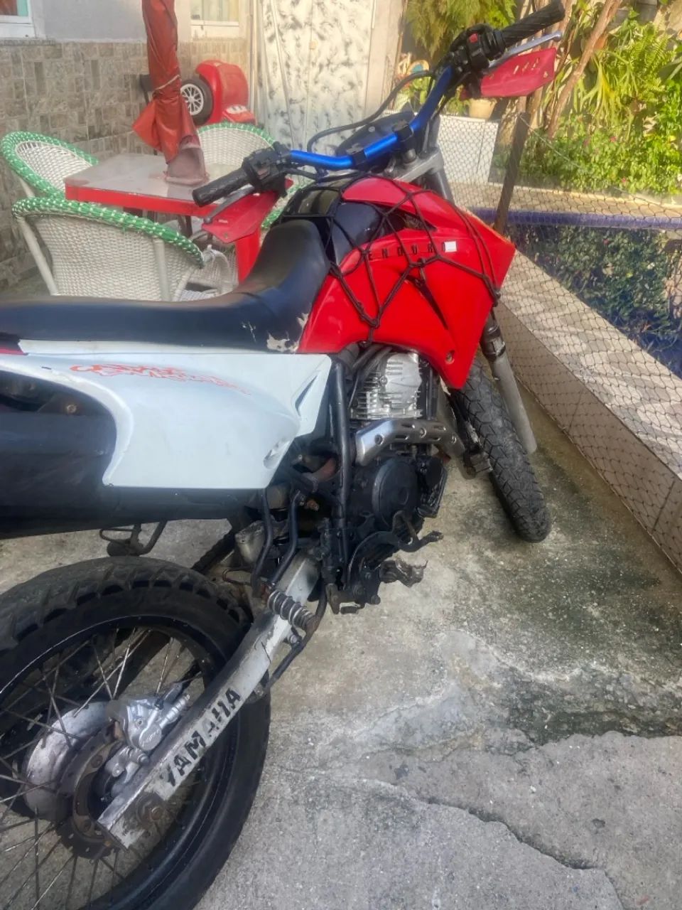 Lander 250  vendo ou troco 