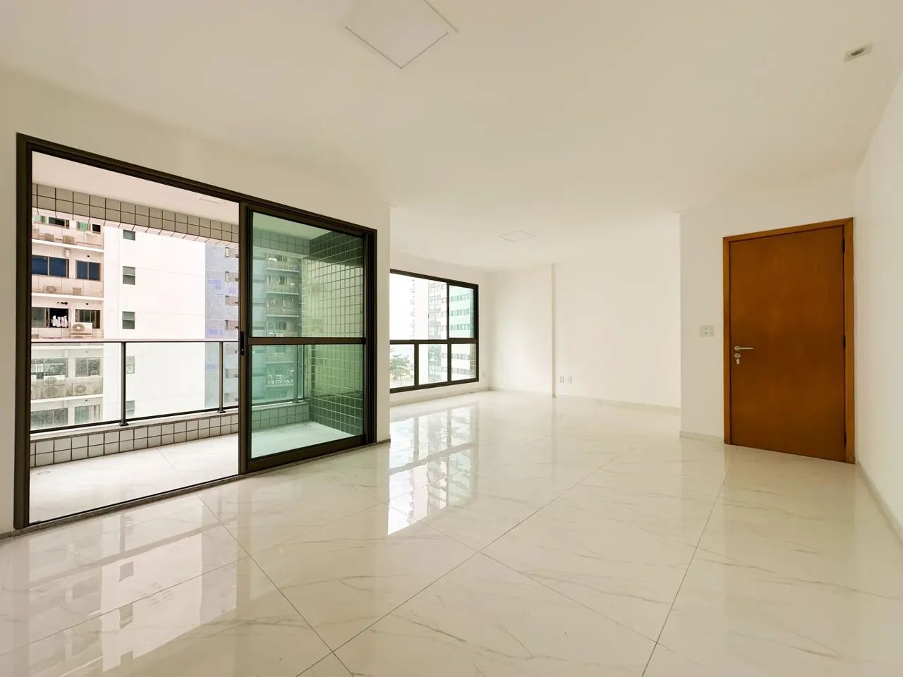 Apartamento com 4 quartos à venda Pina