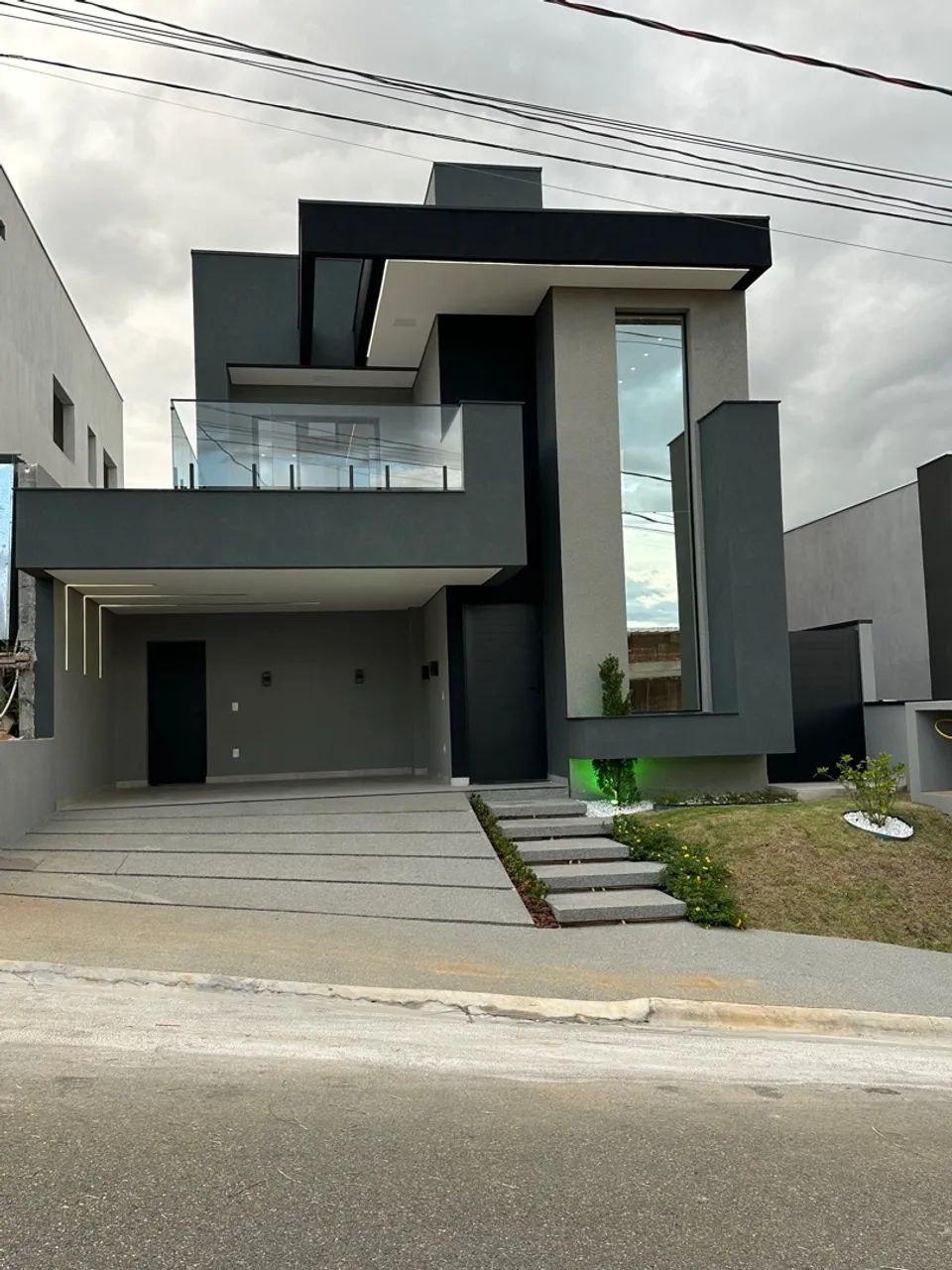 Sobrado espetacular no Residencial Malibu - Caçapava/SP