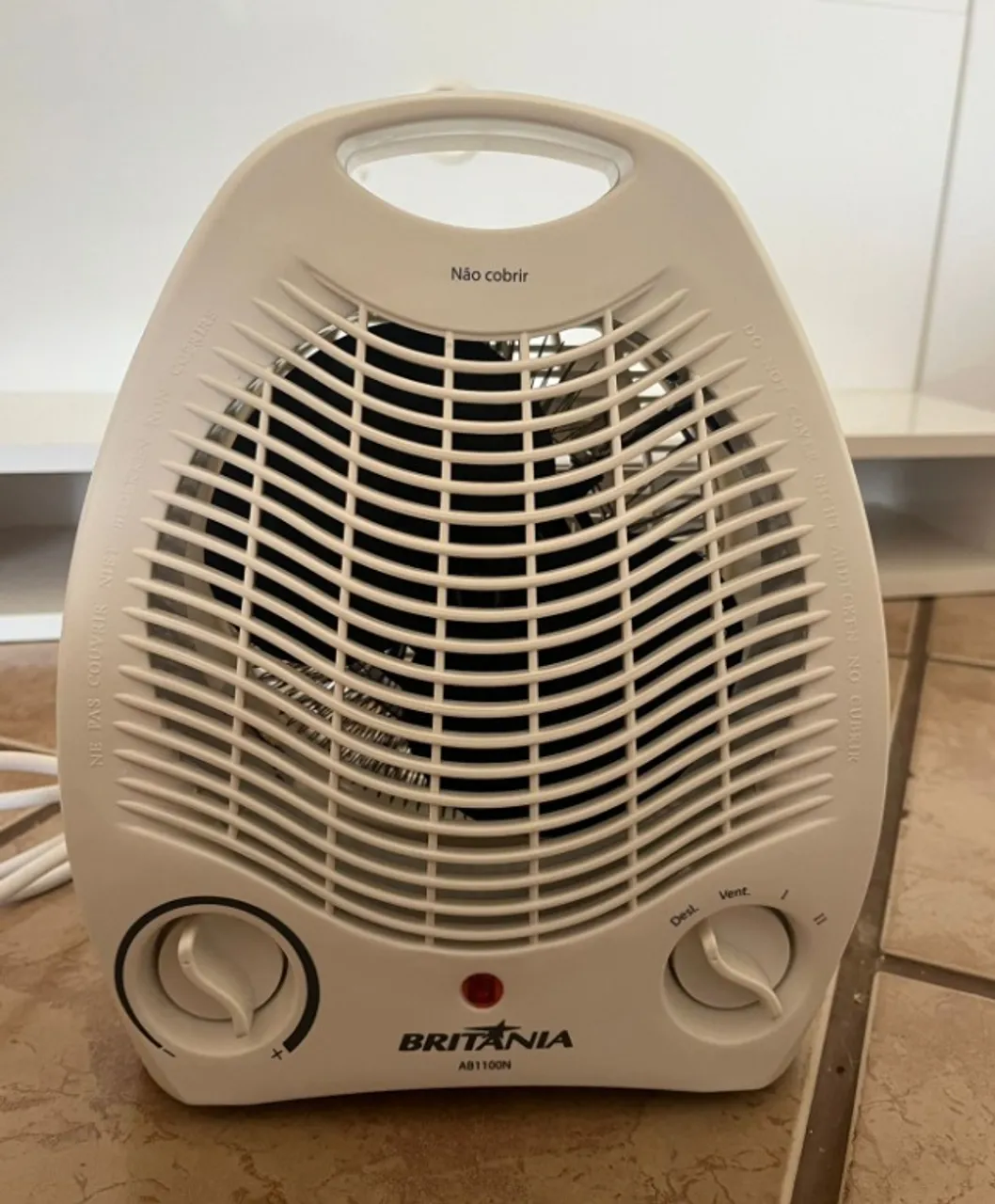 Aquecedor portátil Britania Ab1100n 220V --COMO NOVO