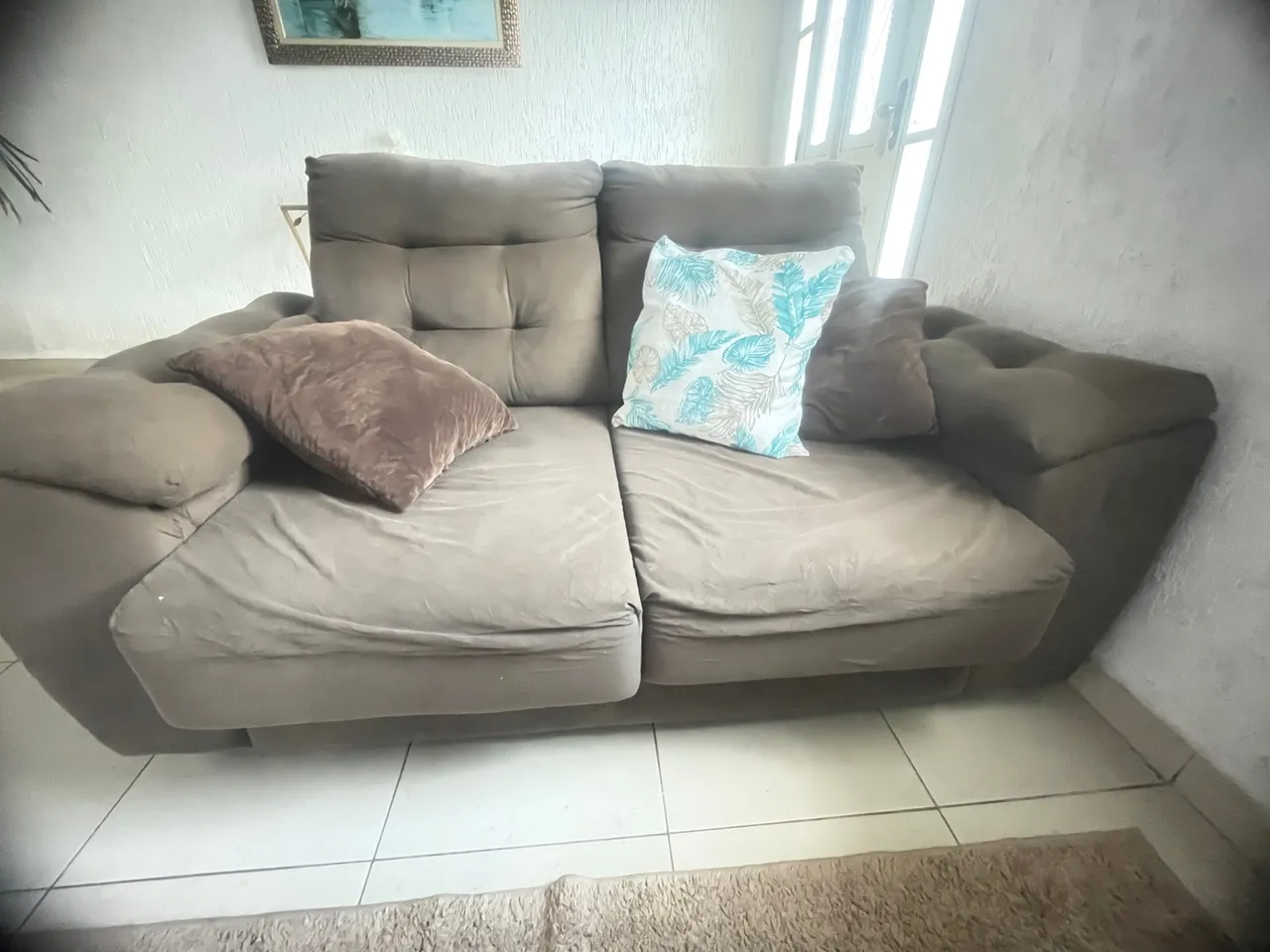 Conjunto de 2 e 3 lugares em ótimo estado
