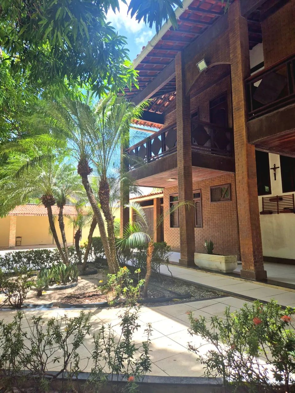 Casa duplex à venda: Araçagi