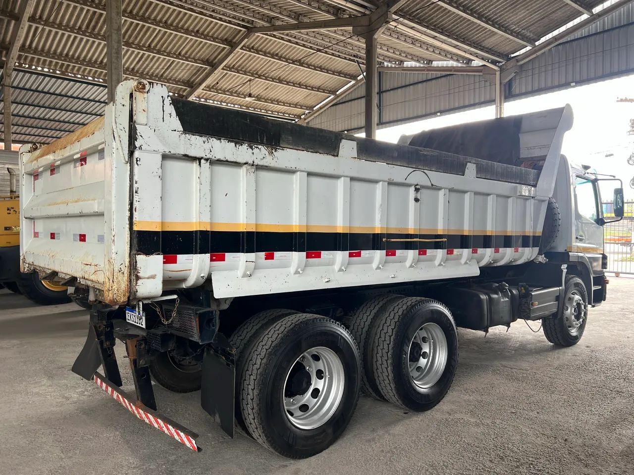 Mercedes Benz 2428 caçamba - Foto 5