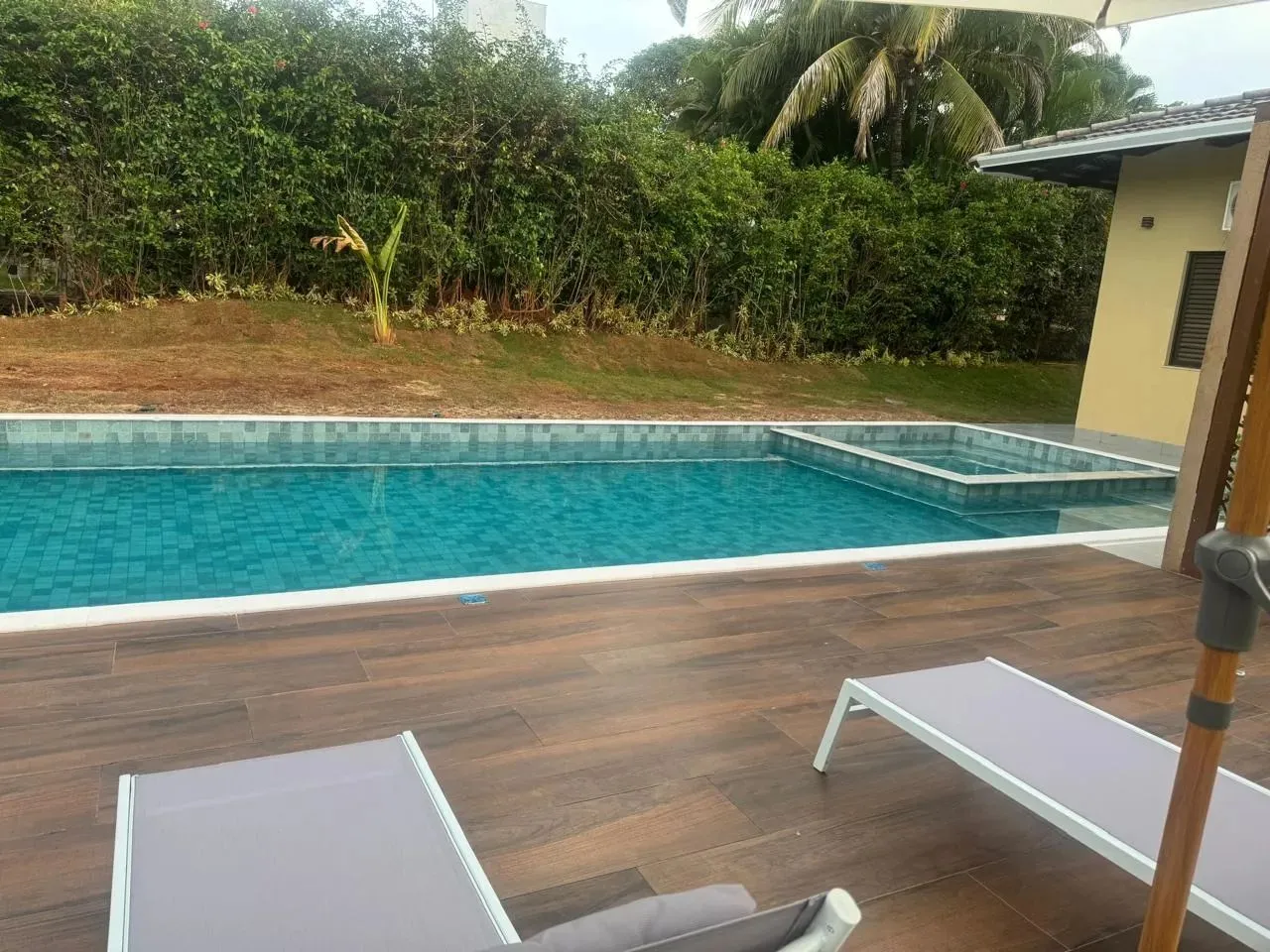 casa para aluguel possui 430 m2 com 6 quartos