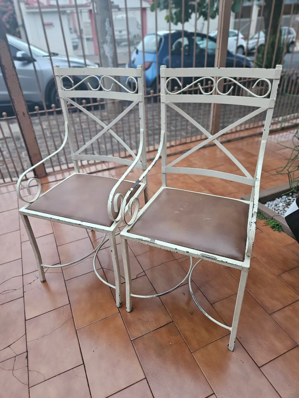 Par de Cadeiras de Ferro - Estilo Vintage