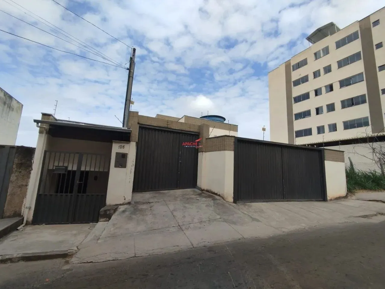 Apartamento de 02 quartos para locação no Centro de Viçosa MG.