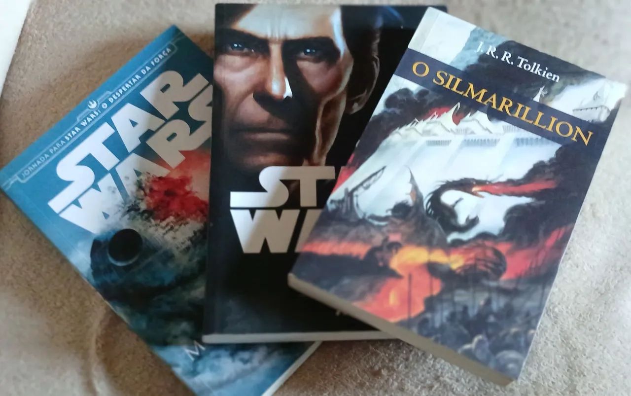 Lote de livros Star Wars e O Silmarilion