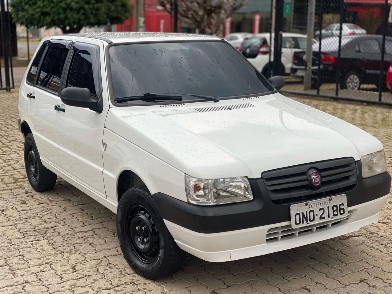 Fiat uno ano 2013 básico - Foto 3
