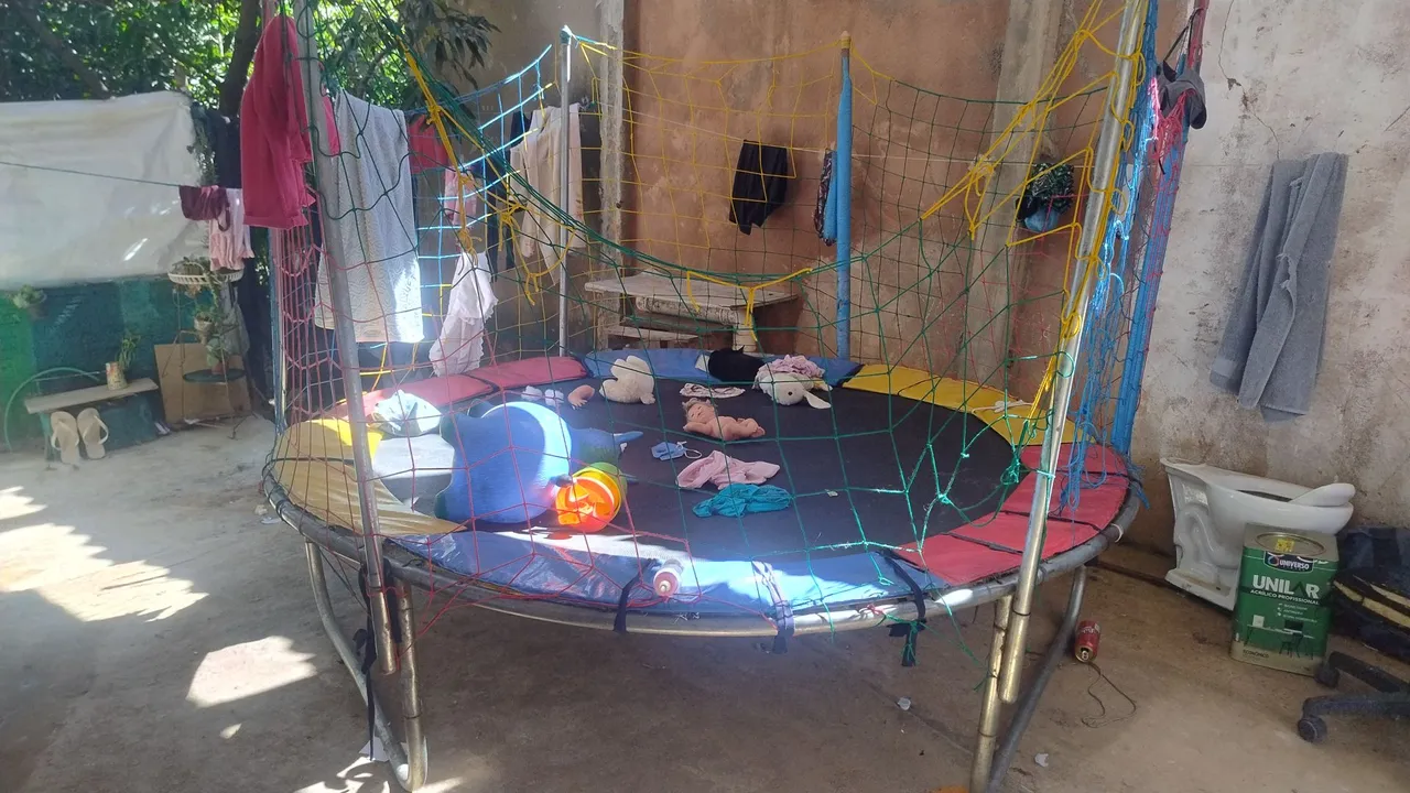 Cama Elástica Infantil com Rede de Proteção