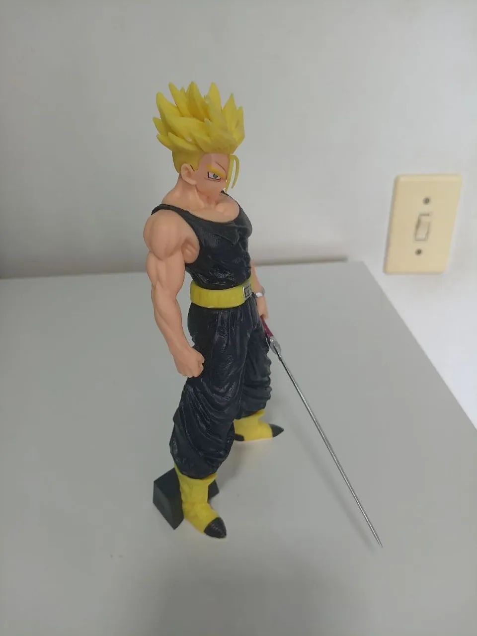 Boneco Dragon Ball Z - Trunks do Futuro - Foto 2
