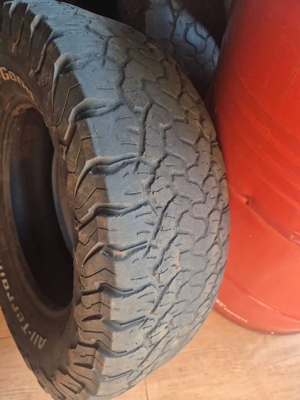 Pneu - Foto 4