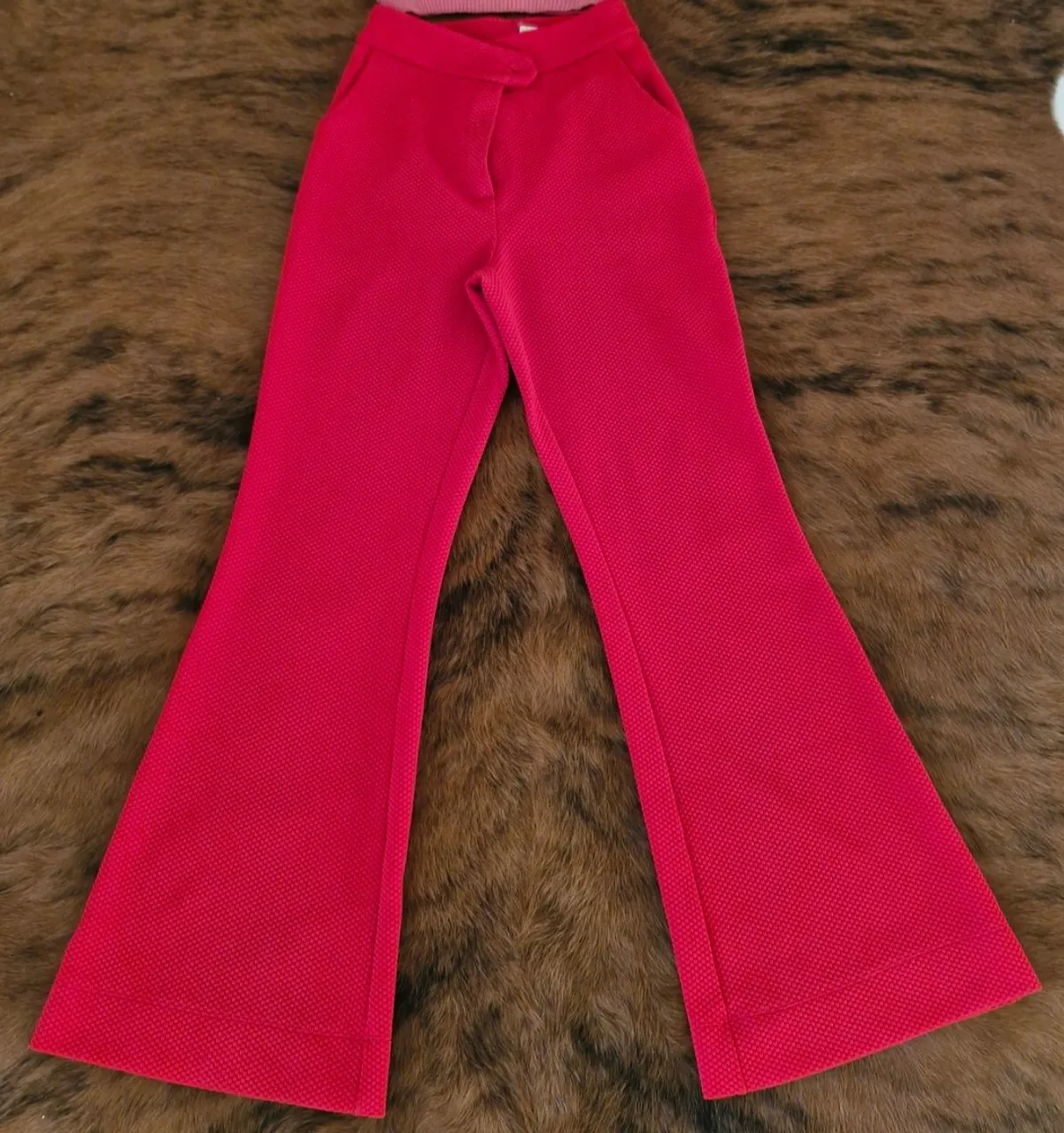 Calça Flare Vermelha Elegante