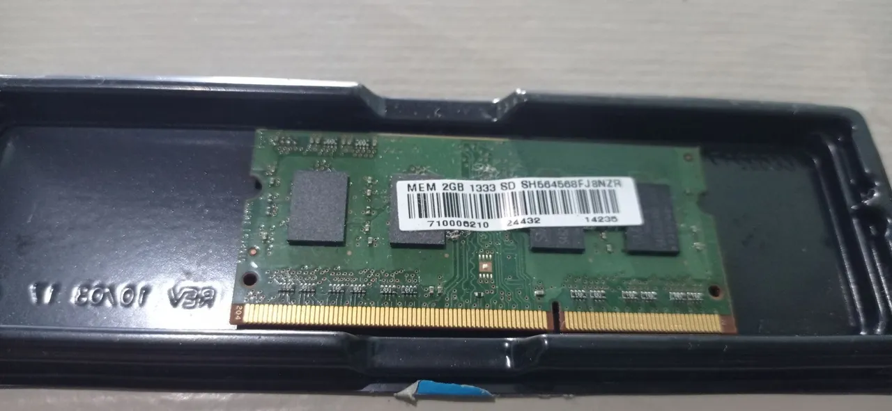Memória RAM 2GB DDR3 1333MHz