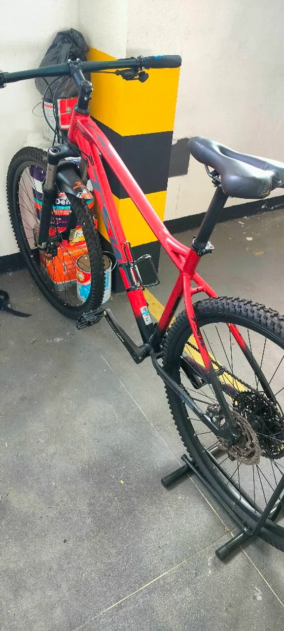 Vendo bicicleta muito nova TSW aro 29