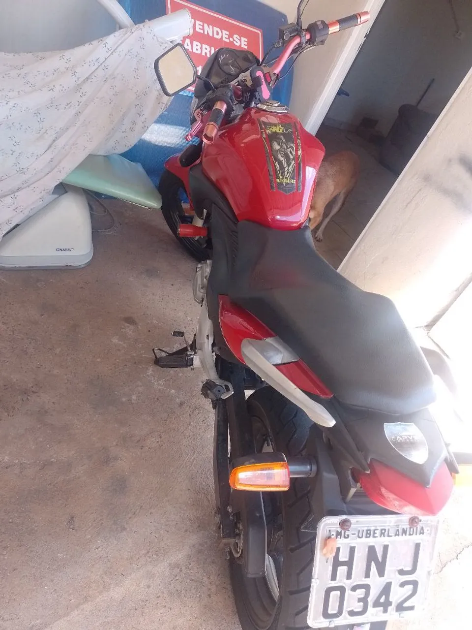 Vendo CB 300 2011