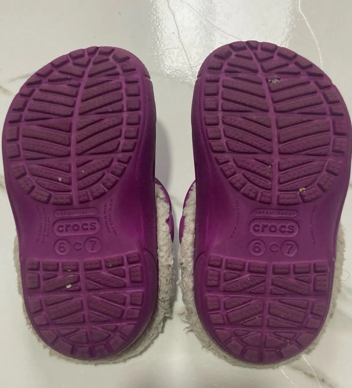 Crocs Infantil Forrada - Tamanho 24/25