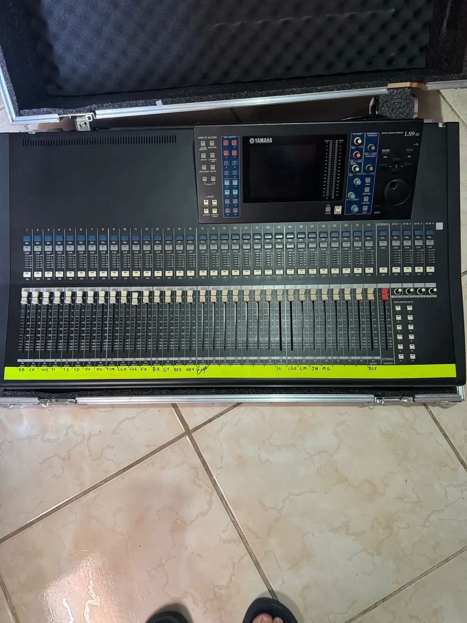 Yamaha LS9 mesa de som  - Foto 3