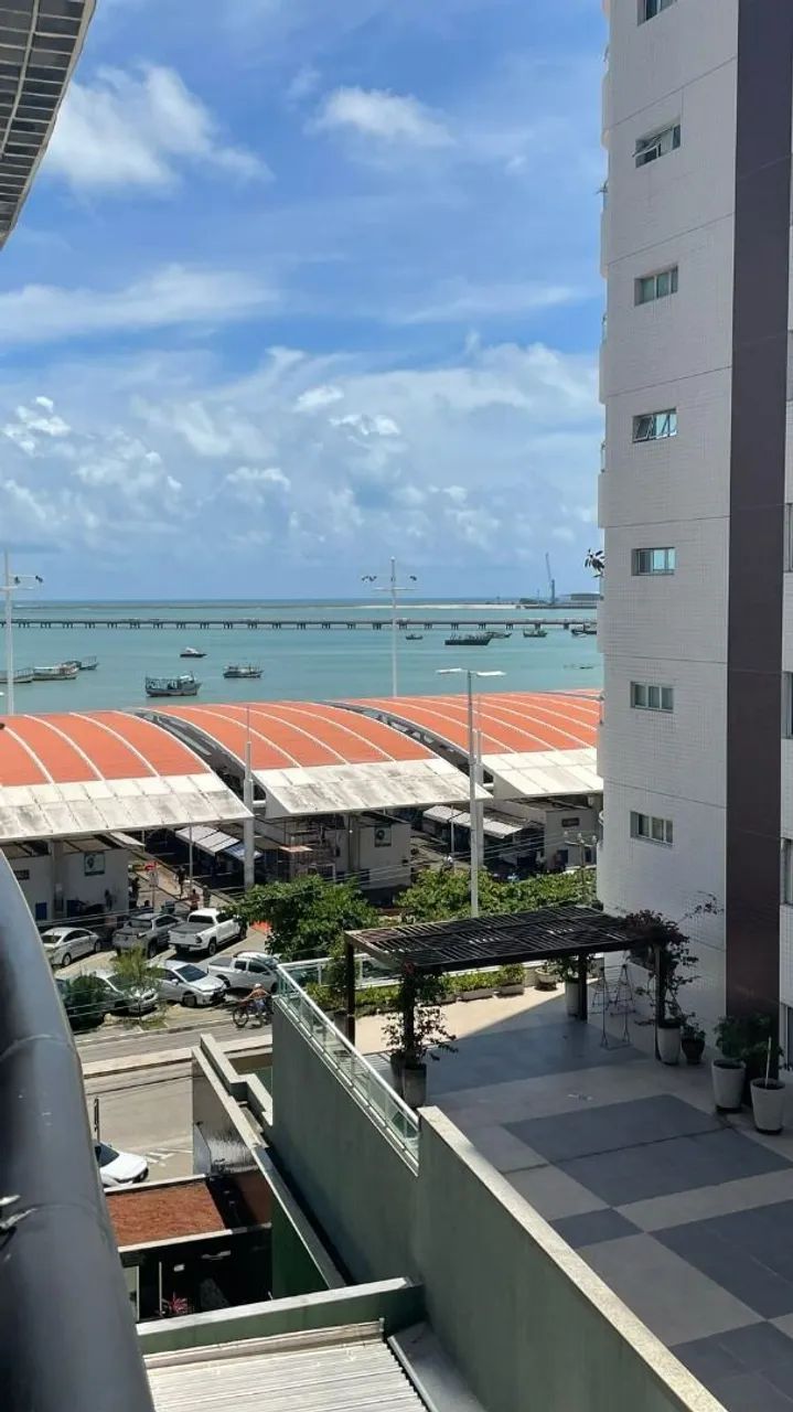 Apartamento com 2 dormitórios à venda, 65 m² por R$ 570.000,00 - Praia de Iracema - Fortal