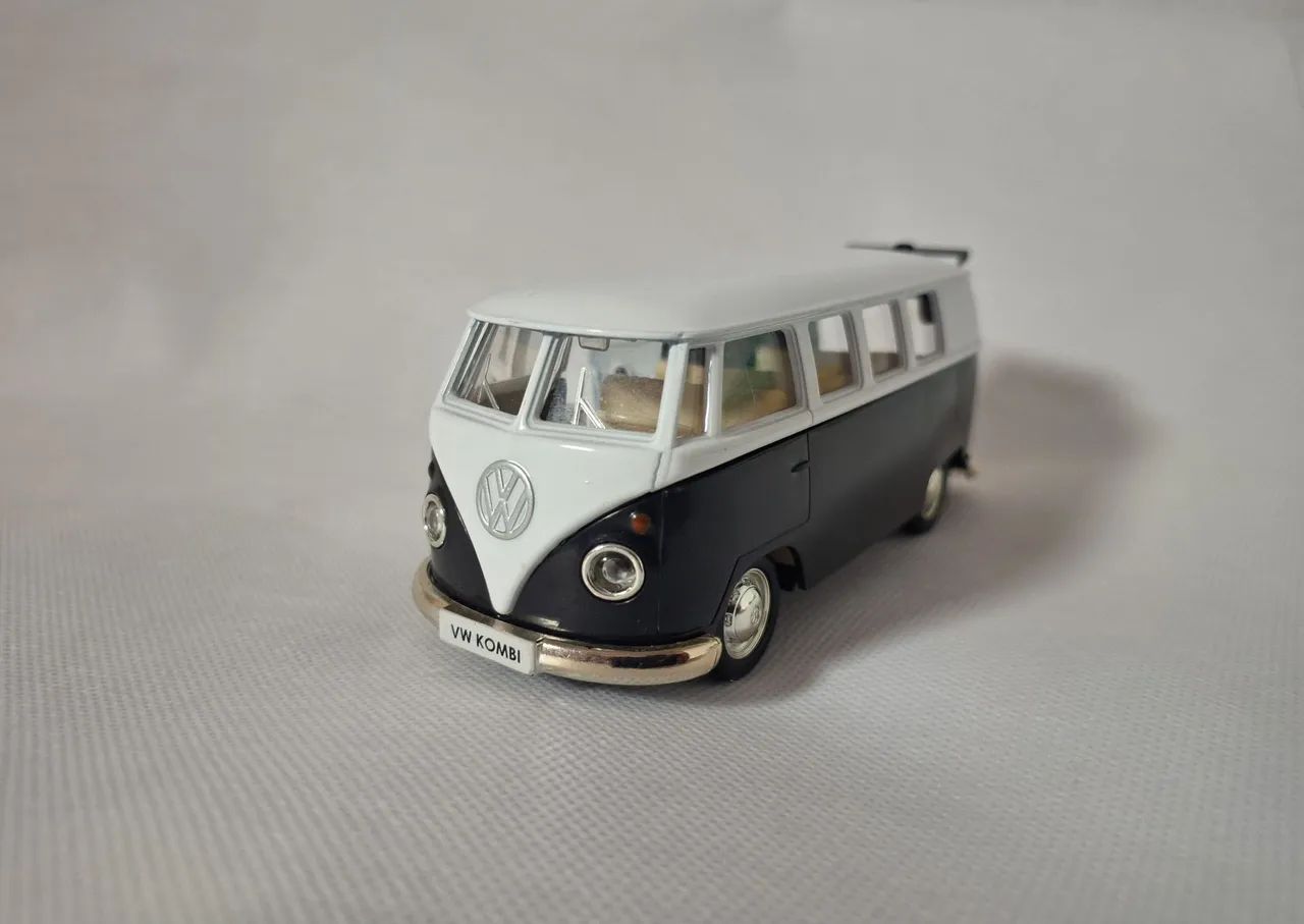 Kombi VW em metal