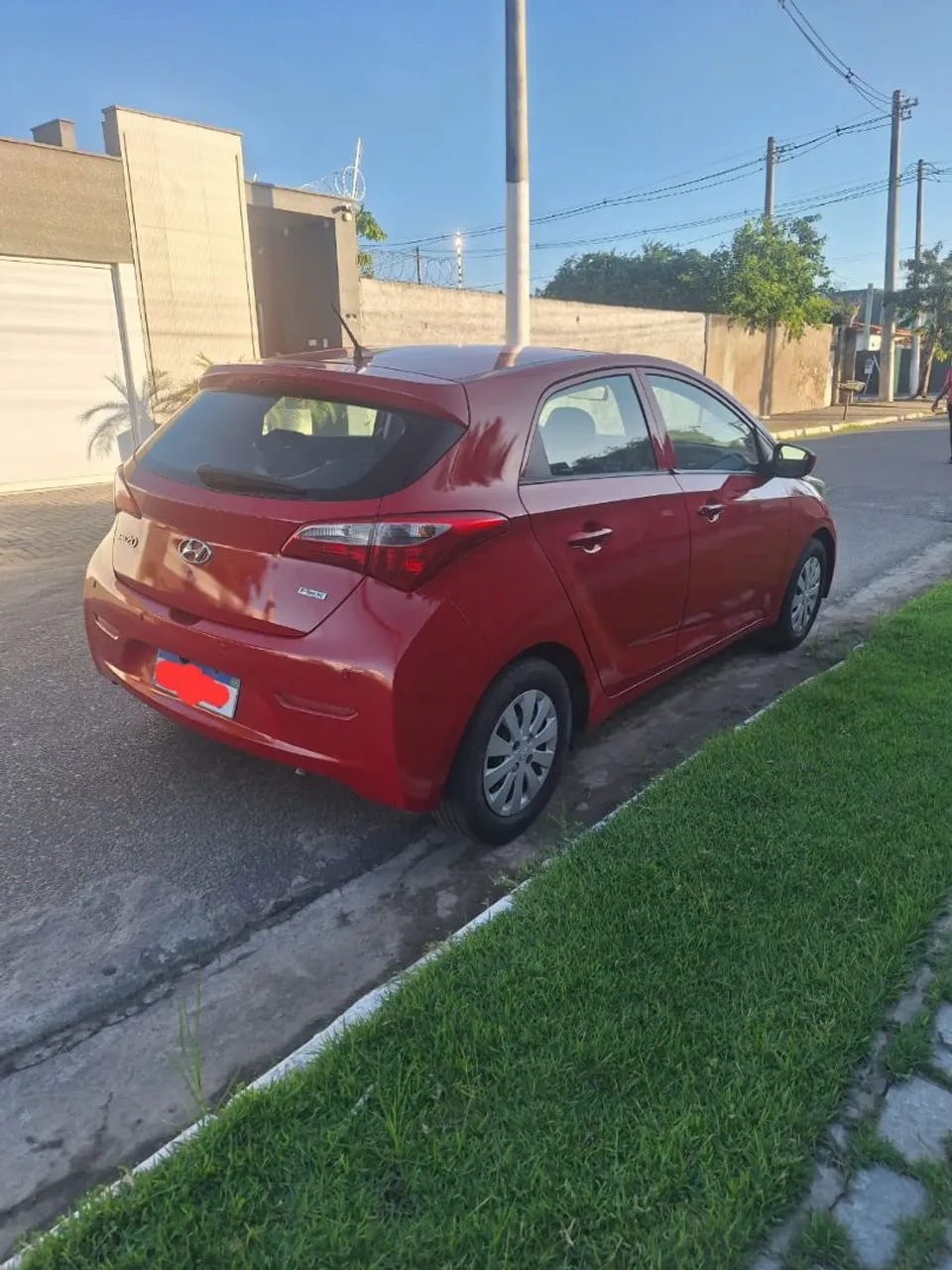 HB20 2013 vendo ou troco por carro de menor valor