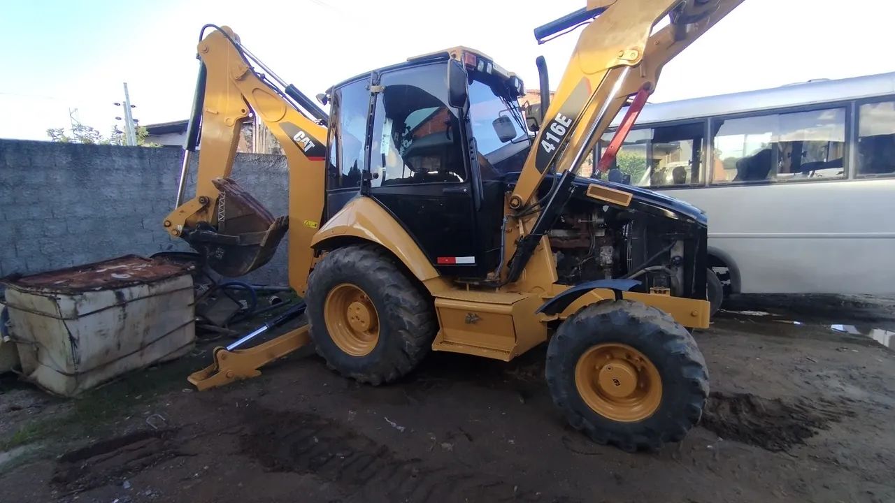 CAT 416E ANO 2014 