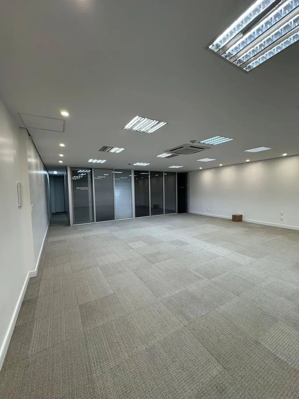 Sala Comercial no Edifício Celebration