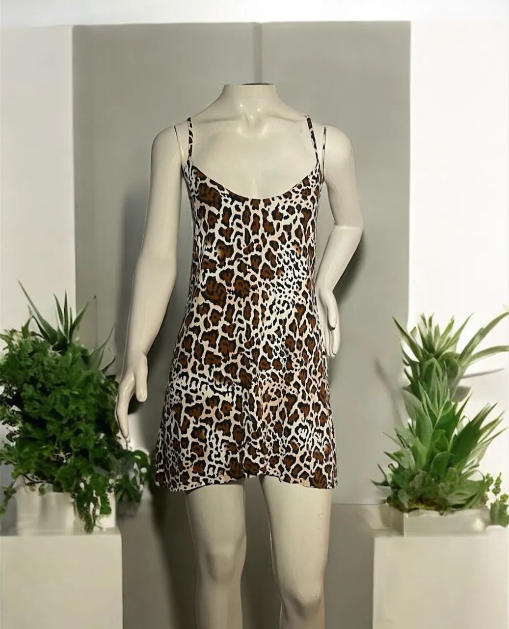 Slip Dress de Oncinha Roupas Setor Pedro Ludovico, Goiânia