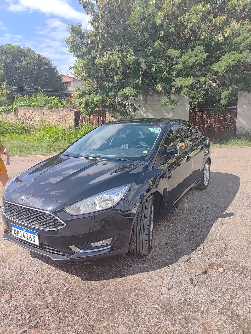 Focus 2.0 sedan aut. bateria mourão na garantia. Pneus - todos seminovos, suspensão zero