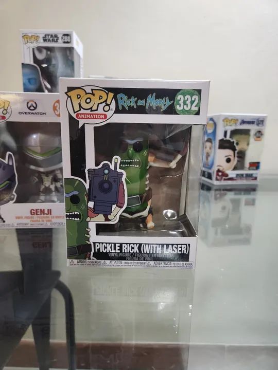 Funko pop Pickle rick com laser 332  - Foto 5