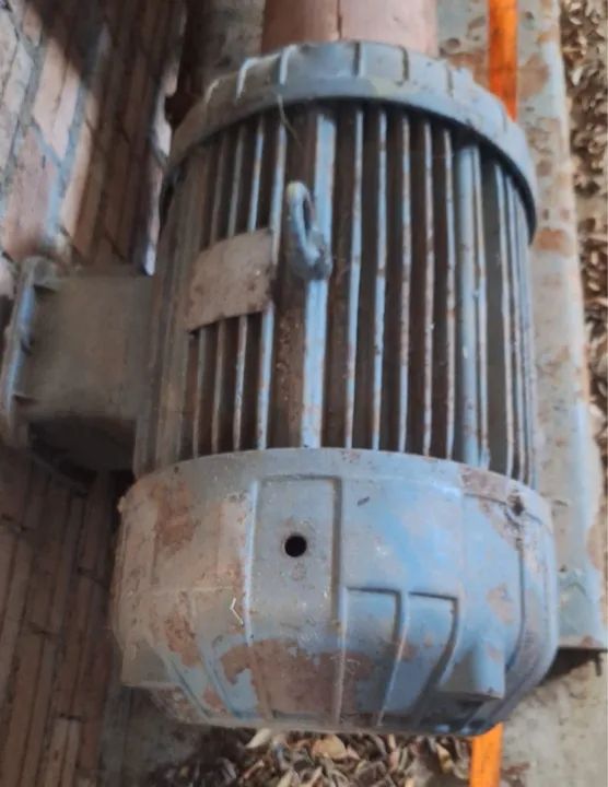 Bomba d'água industrial usada com motor acoplado  - Foto 3