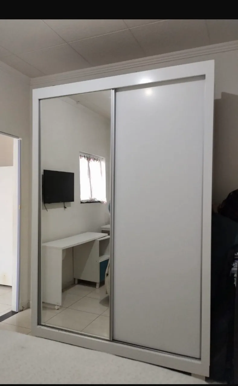 Guarda-Roupa 2 Portas de Correr Branco