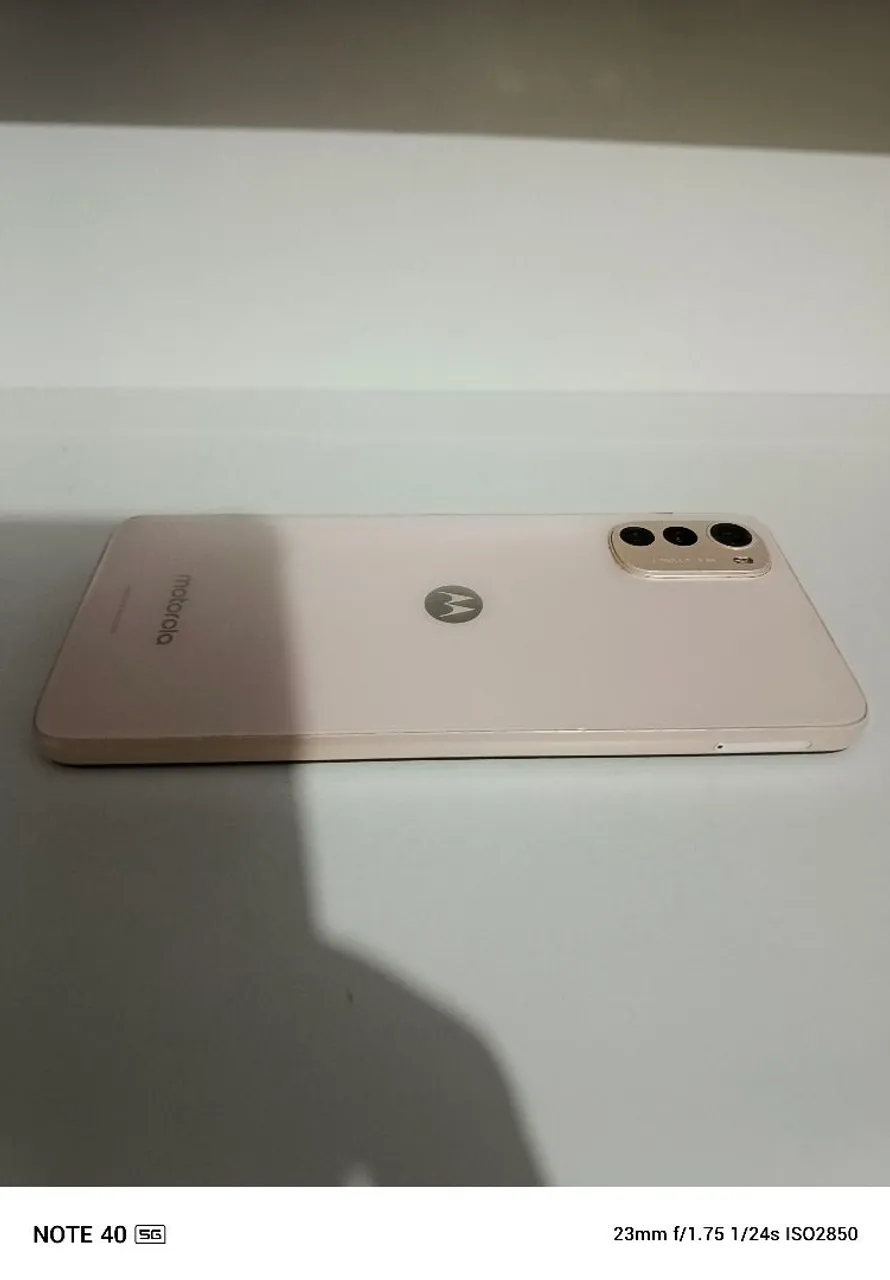 Motorola E32