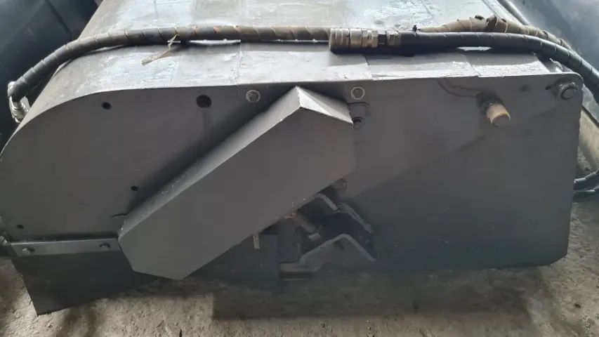 Vassoura Recolhedora 60 Pol. Bobcat Usada Revisada! - Foto 4