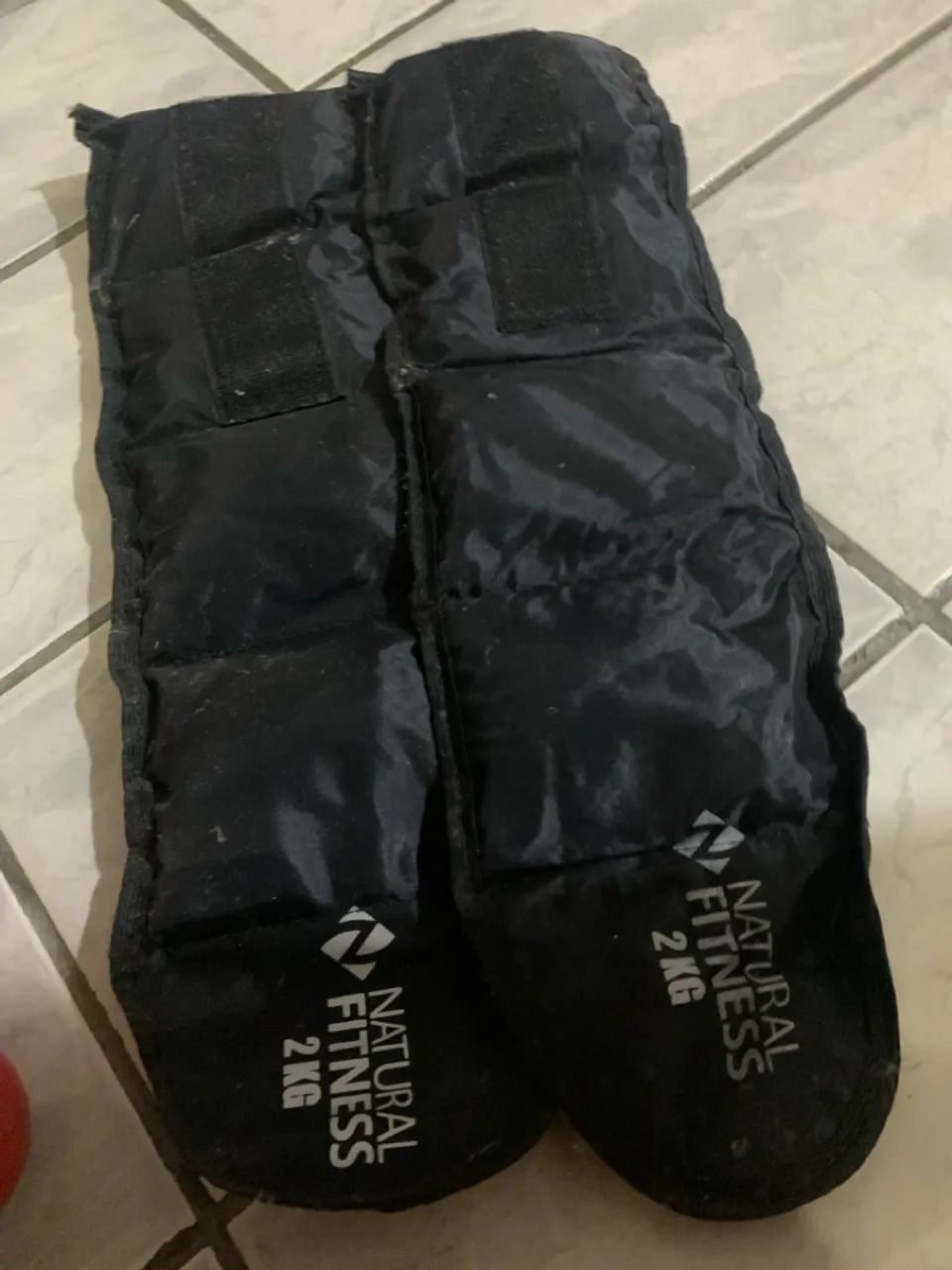 Kit tornozeleira e halteres  - Foto 3