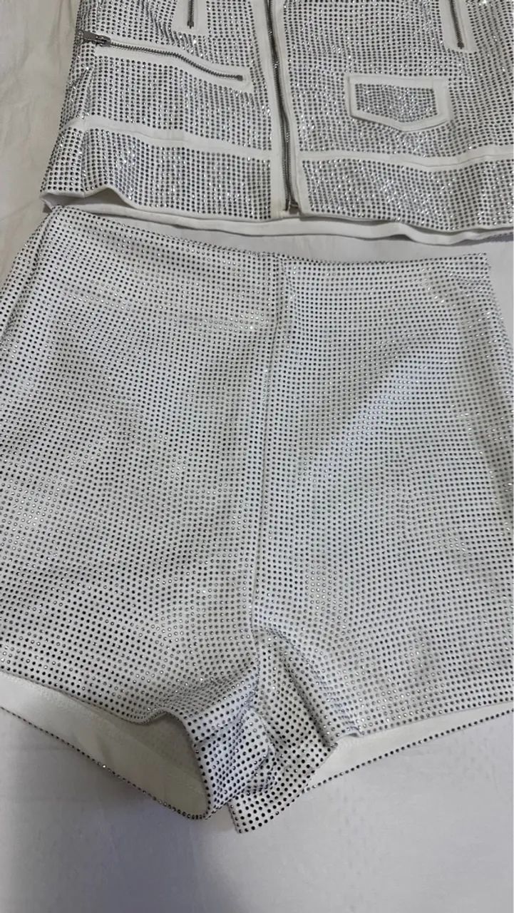 Conjunto com strass lindíssimo  - Foto 2