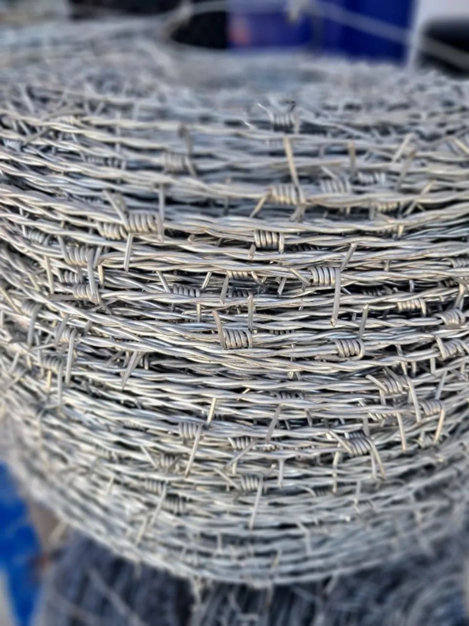 Arame Farpado 500 Metros P/ Cerca Fio Duplo Alta Resistencia - Foto 4