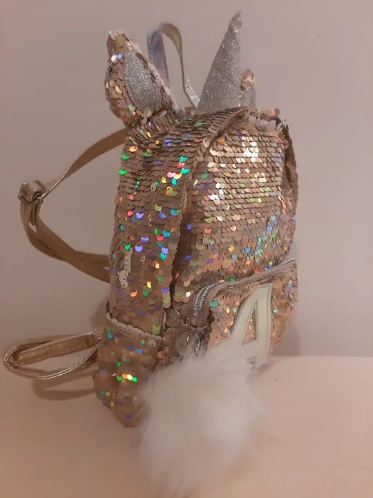 Mini Mochila Unicórnio - Letra A - Nova - Foto 2