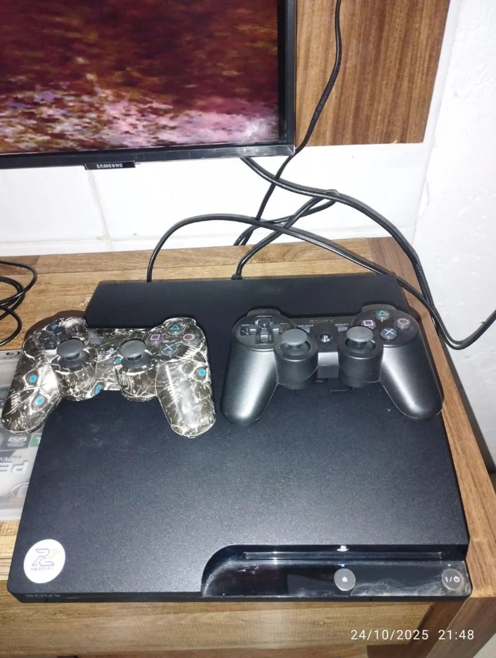 Vende-se videogame Playstation 3 seminovo funcionando perfeitamente para uso - Foto 2