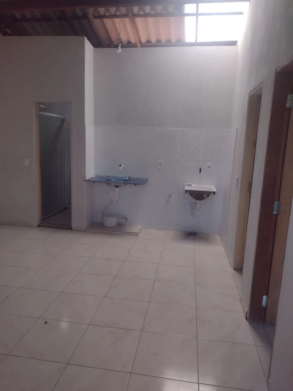 Quarto para alugar - Simples e funcional