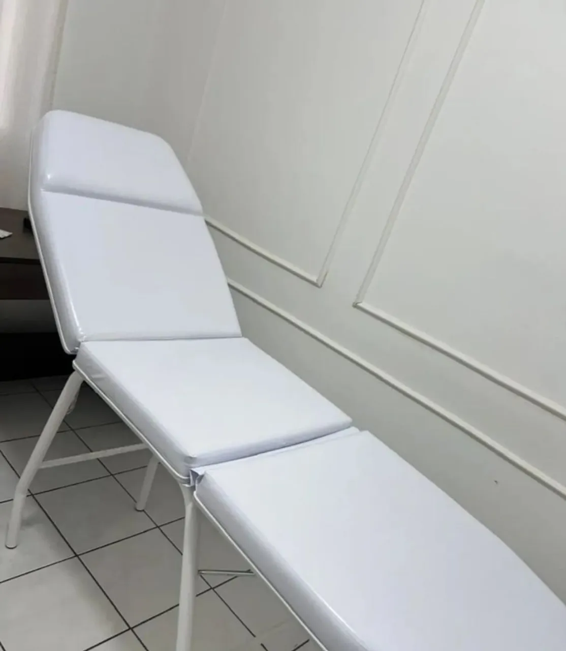 Banco de Estética - Branco - Novo