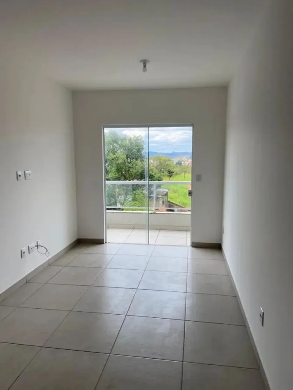 Apartamento para Locação em Volta Redonda, Monte Castelo, 2 dormitórios, 1 banheiro, 1 vag