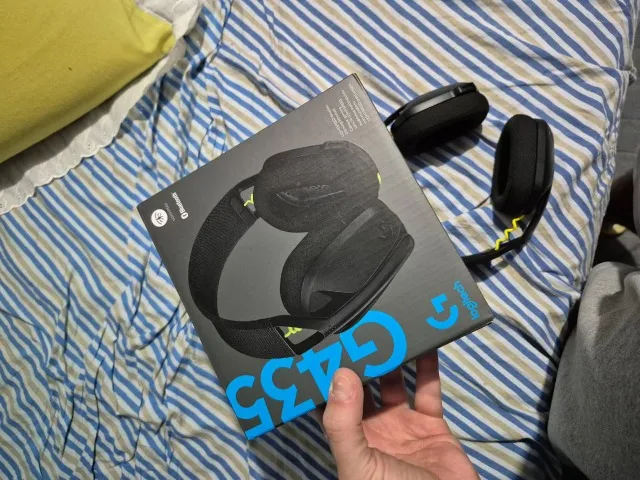 Fone Headset Logitech G435 - menos de 2 meses de uso